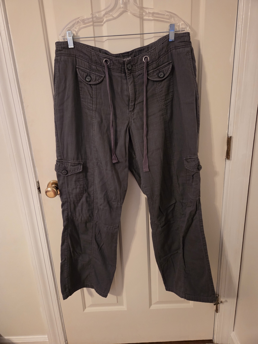 Lane Bryant Wide Leg Cargo Pants in Charcoal - Picture 1 of 7